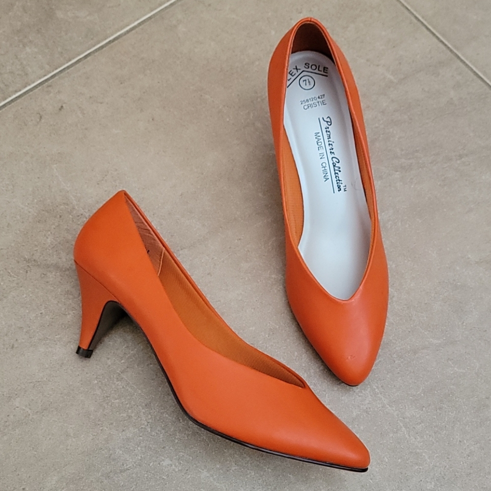 VTG 90s Orange Heels